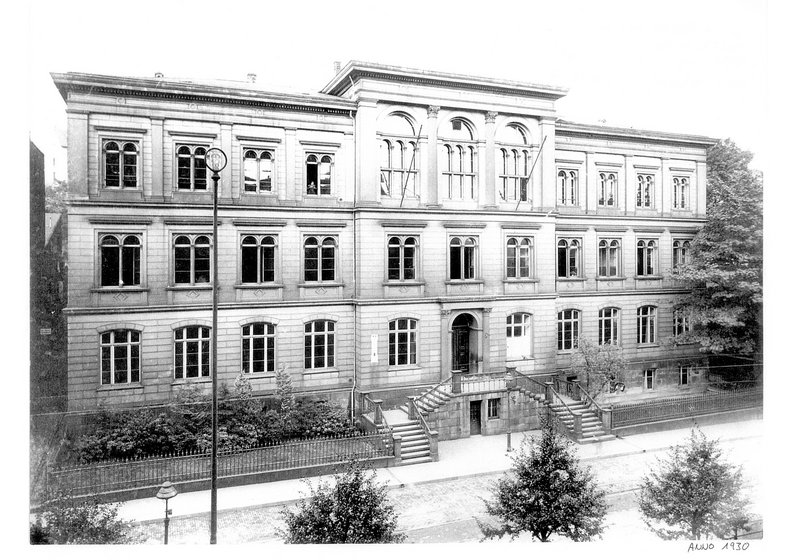 Dürer-Haus 1930 from the side