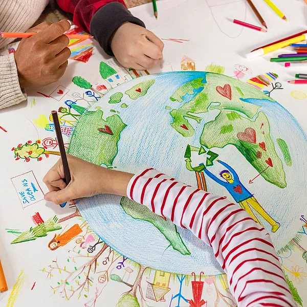 Young people explore scientific topics relating to climate and environmental protection.