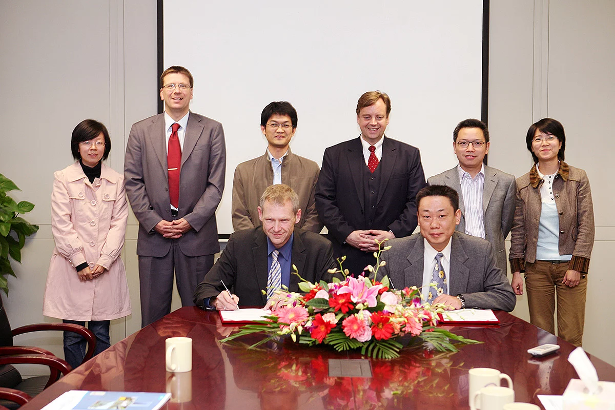 Signing of the declaration of intent Declaration of intent at the Tsinghua University