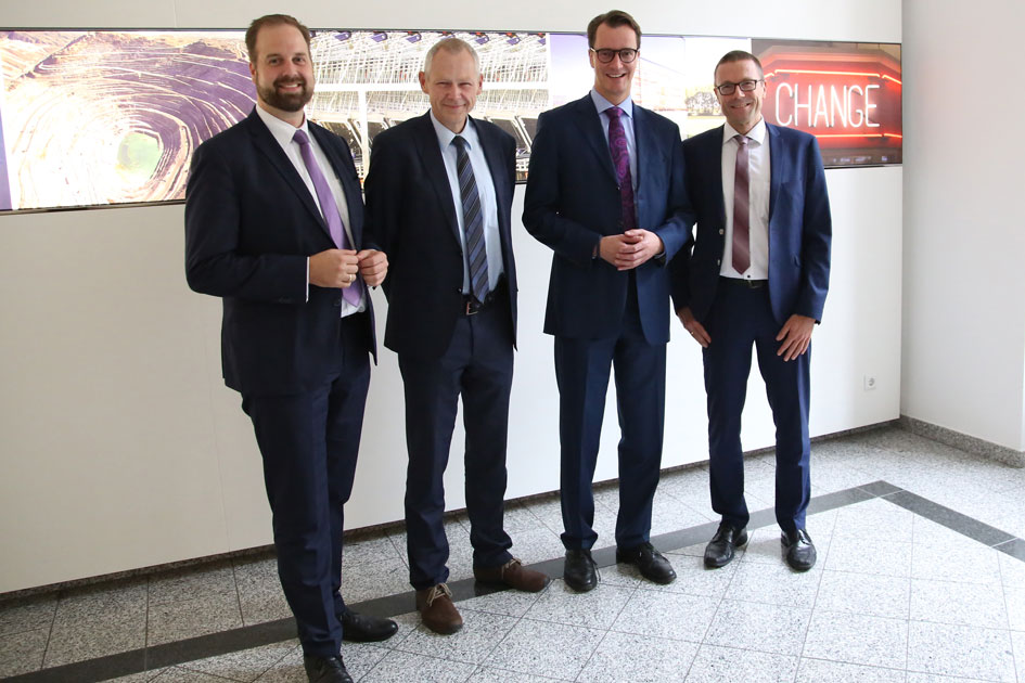 NRW-Verkehrsminister Wüst besuchte das Wuppertal Institut
